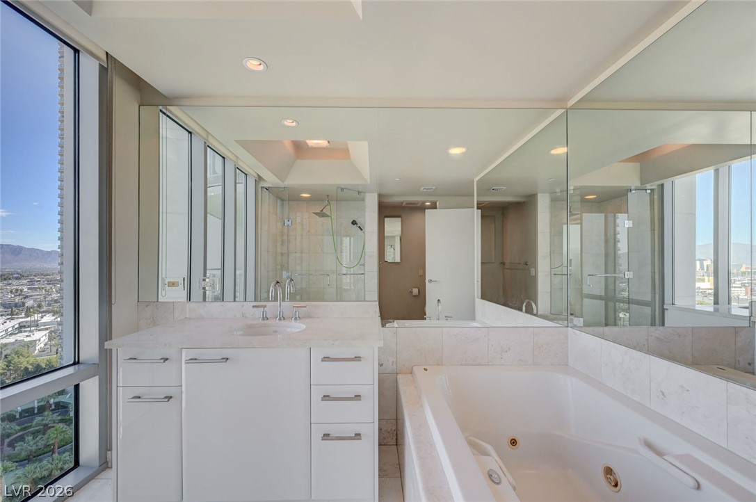 222 Karen Avenue 1602 Las Vegas NV 89109
