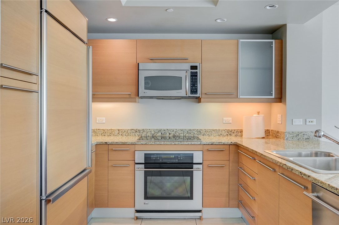 222 Karen Avenue 1602 Las Vegas NV 89109
