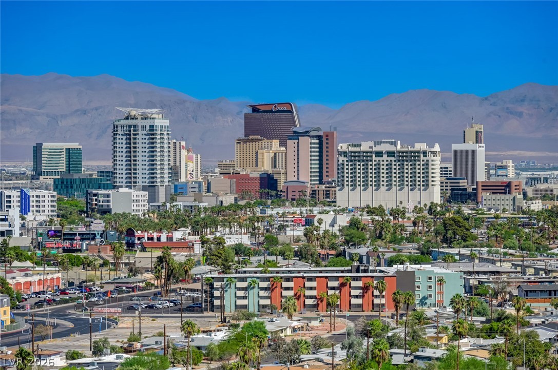 222 Karen Avenue 1602 Las Vegas NV 89109