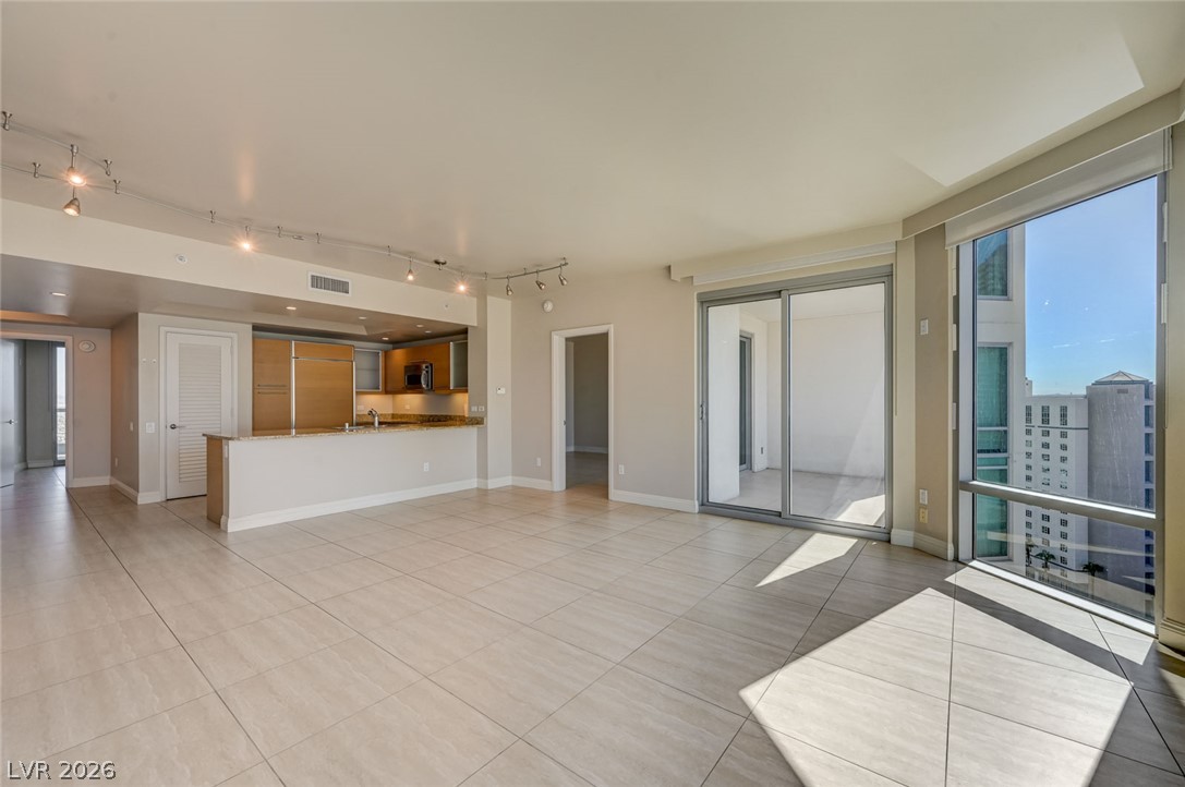 222 Karen Avenue 1602 Las Vegas NV 89109