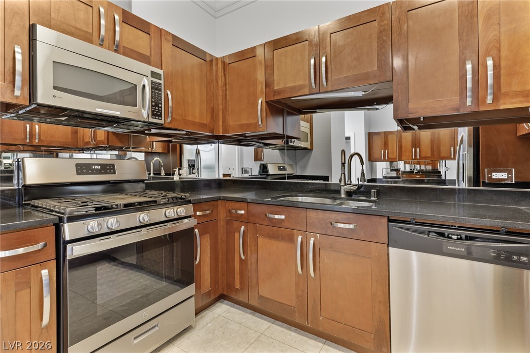 4525 Dean Martin Drive 304 Las Vegas NV 89103