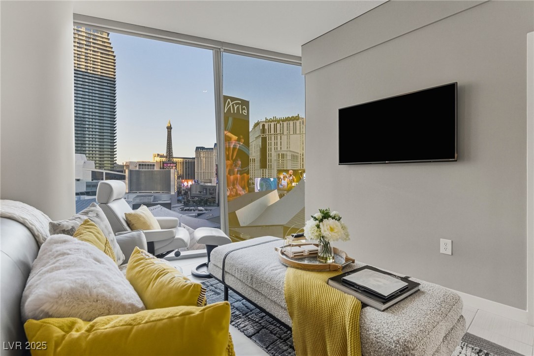 3722 Las Vegas Boulevard 706 Las Vegas NV 89158