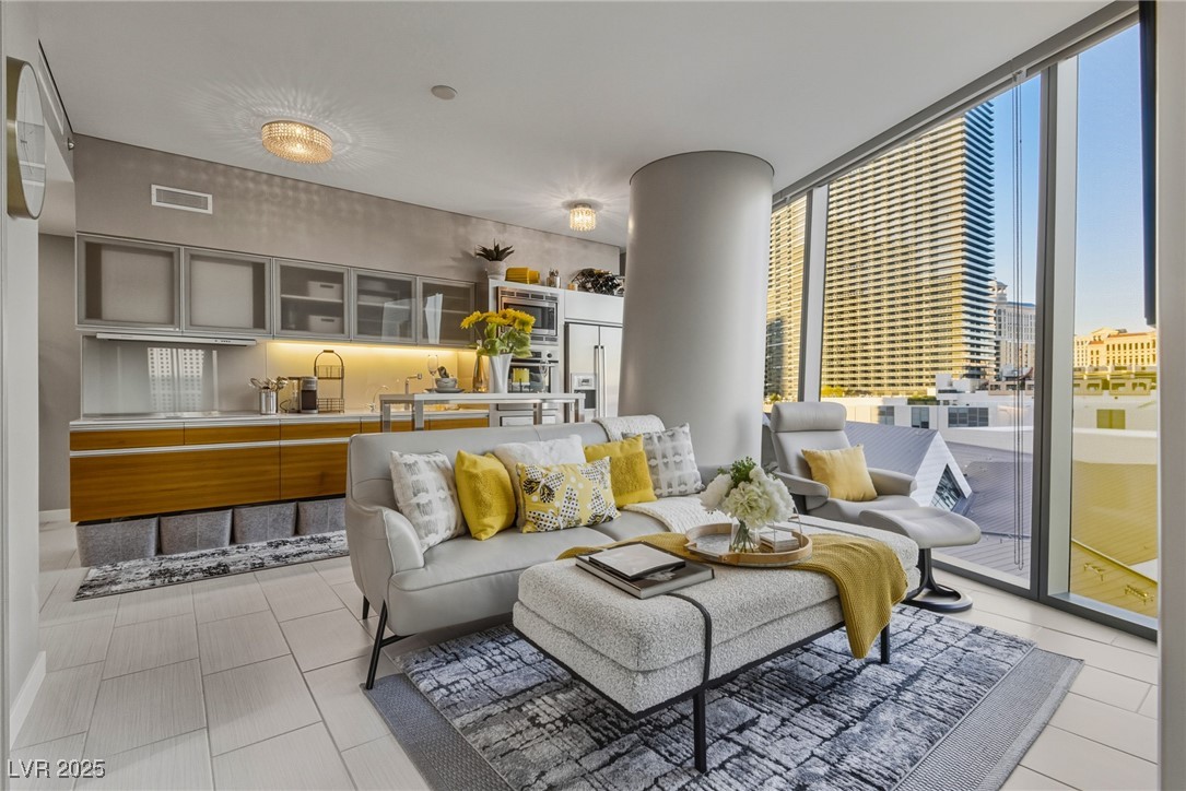 3722 Las Vegas Boulevard 706 Las Vegas NV 89158
