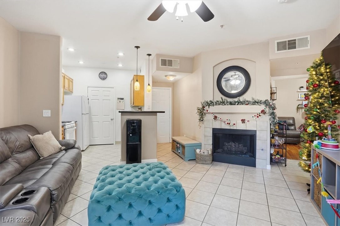 7147 South Durango Drive 111 Las Vegas NV 89113