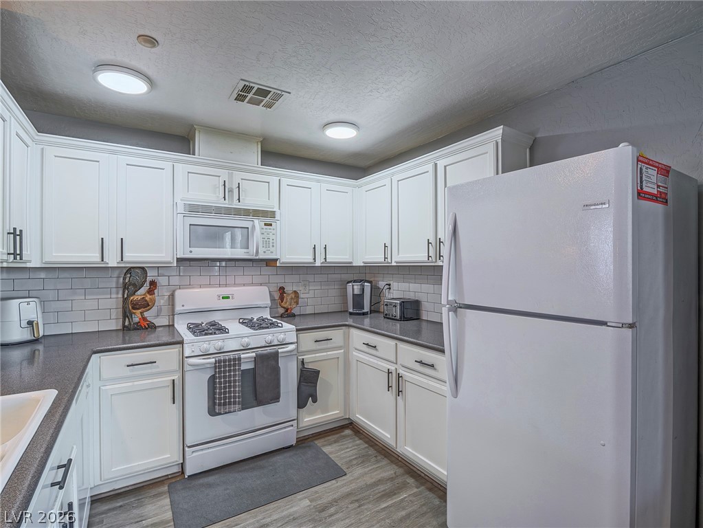 4720 Apulia Drive 103 North Las Vegas NV 89084
