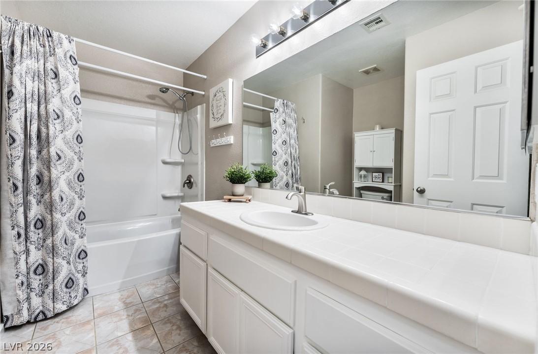 5424 Comchec Way 105 Las Vegas NV 89108