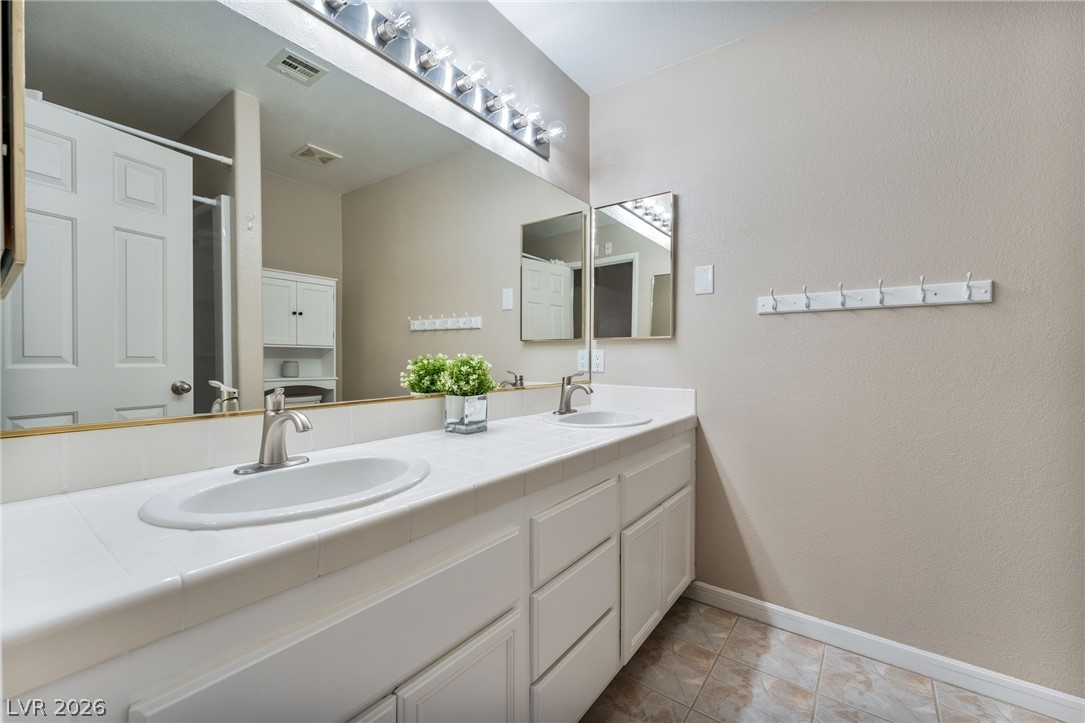 5424 Comchec Way 105 Las Vegas NV 89108