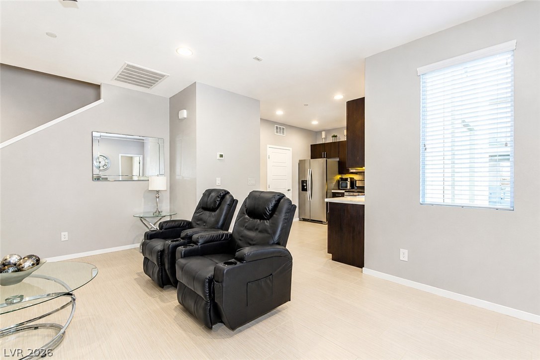 11257 Rainbow Peak Avenue 211 Las Vegas NV 89135