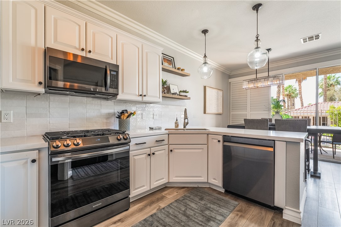 251 South Green Valley Parkway 5612 Henderson NV 89012