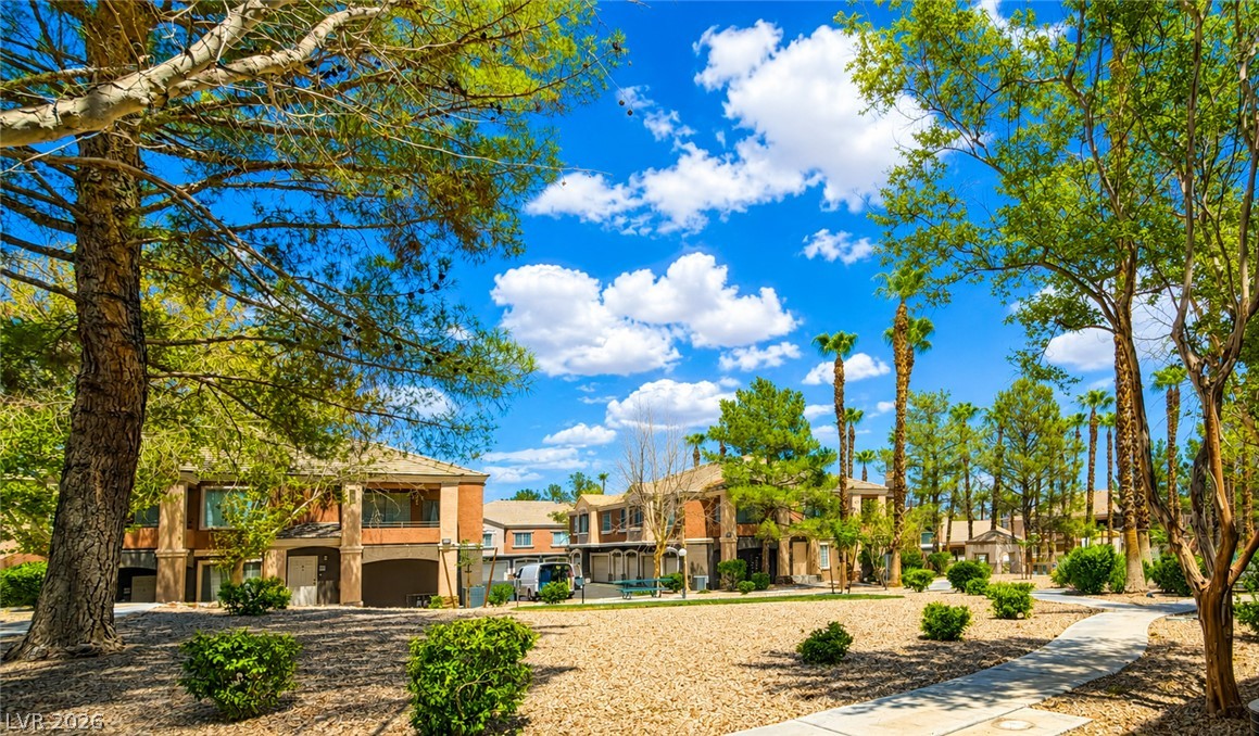 7712 Himalayas Avenue 104 Las Vegas NV 89128