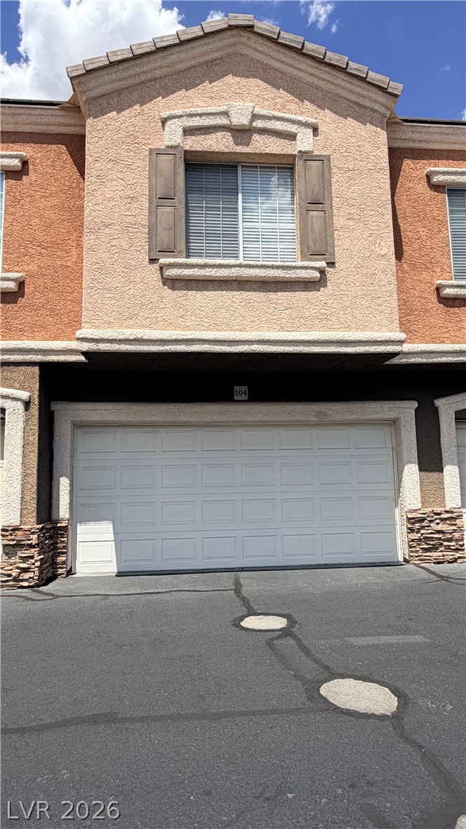 7712 Himalayas Avenue 104 Las Vegas NV 89128