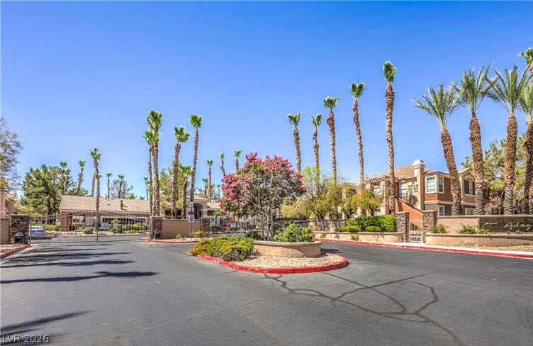 7712 Himalayas Avenue 104 Las Vegas NV 89128