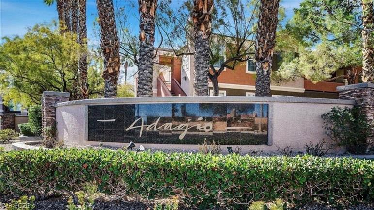 7712 Himalayas Avenue 104 Las Vegas NV 89128