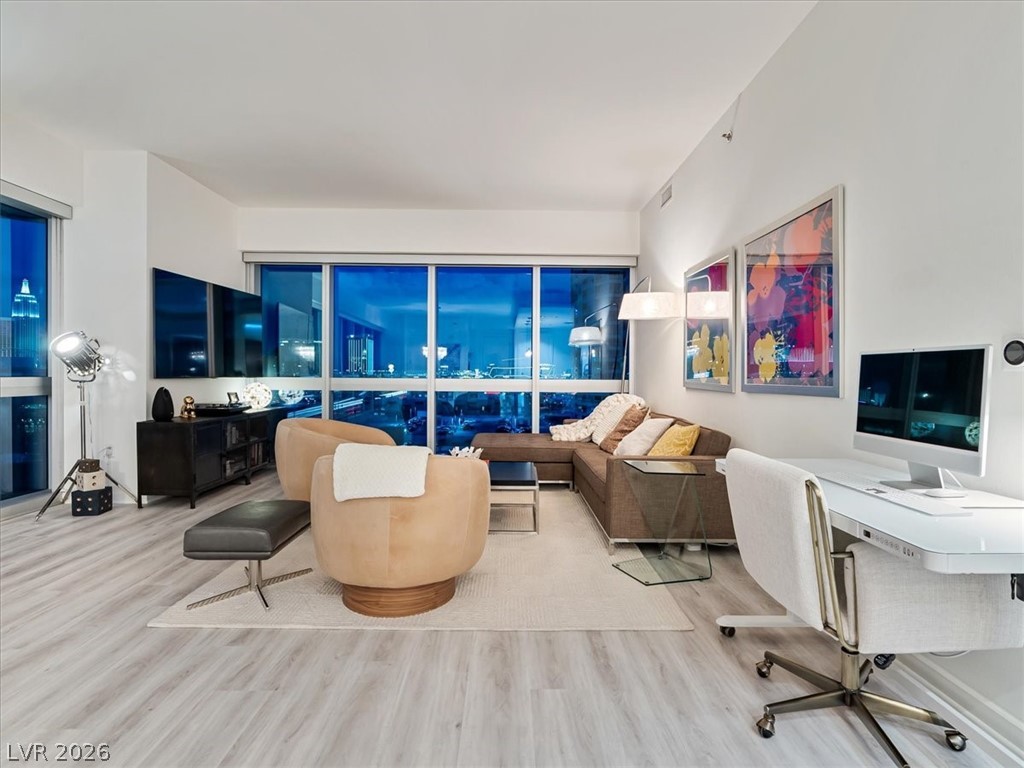4471 Dean Martin Drive 1109 Las Vegas NV 89103