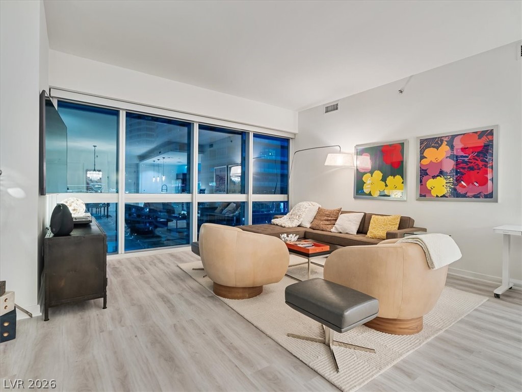 4471 Dean Martin Drive 1109 Las Vegas NV 89103