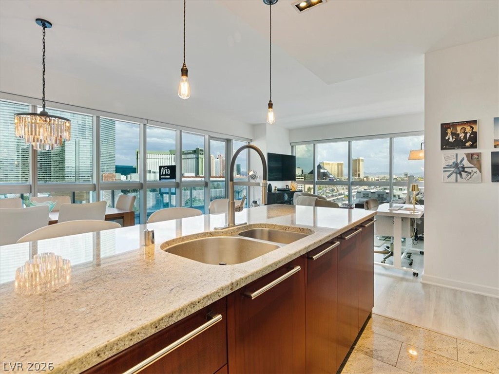 4471 Dean Martin Drive 1109 Las Vegas NV 89103