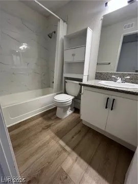 5260 Mission Monterey Lane 208 Las Vegas NV 89107