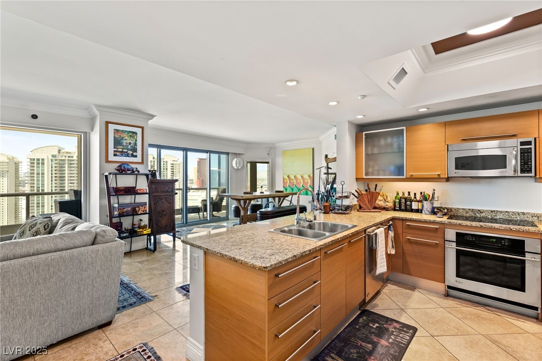 222 Karen Avenue 3305 Las Vegas NV 89109