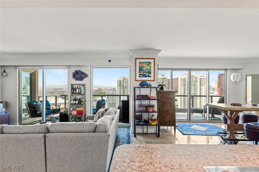 222 Karen Avenue 3305 Las Vegas NV 89109