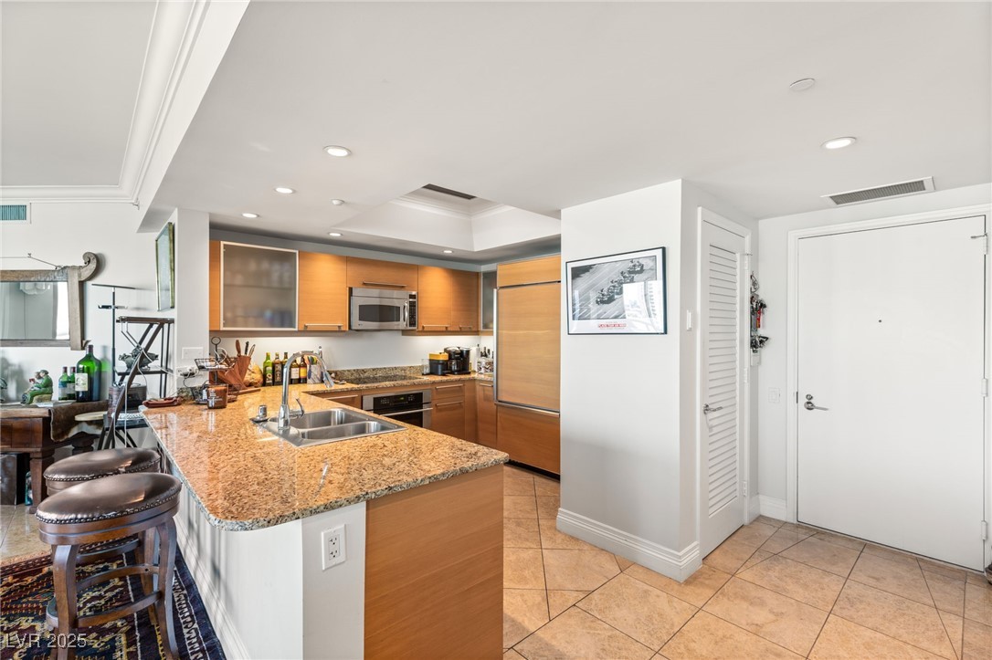 222 Karen Avenue 3305 Las Vegas NV 89109
