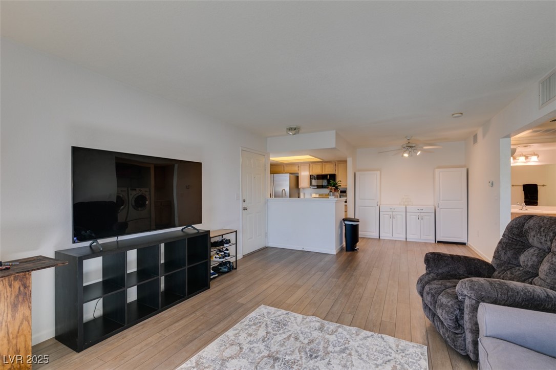 1901 Villa Palms Court 103 Las Vegas NV 89128