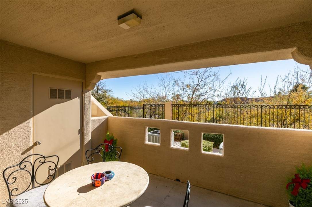 1901 Villa Palms Court 103 Las Vegas NV 89128