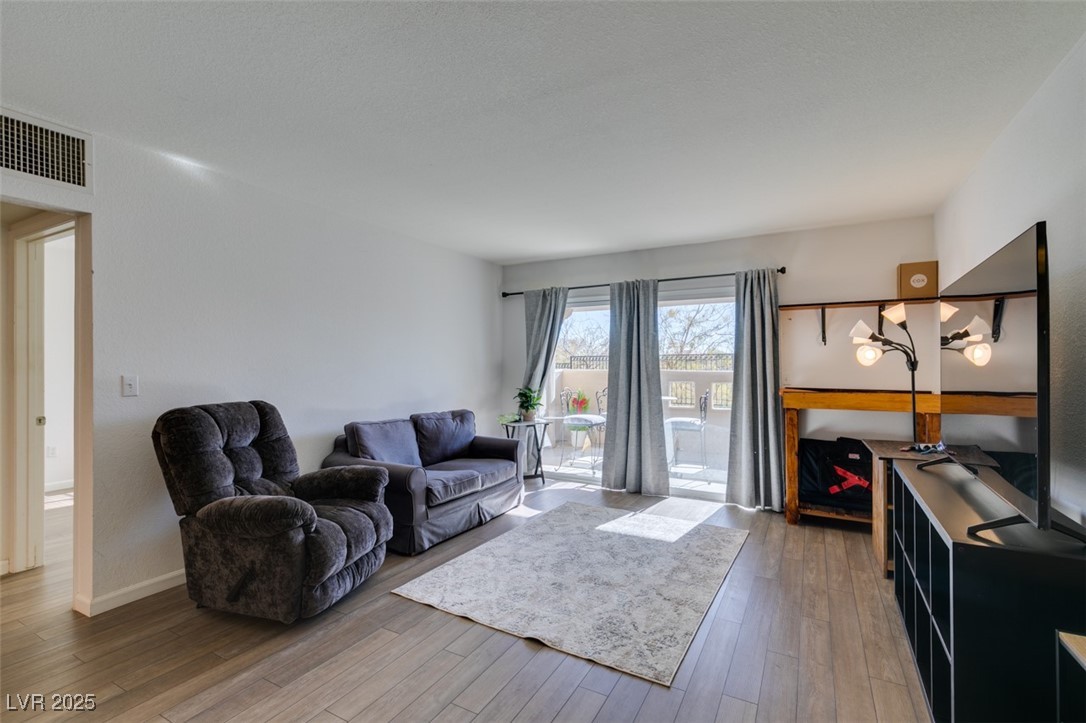 1901 Villa Palms Court 103 Las Vegas NV 89128