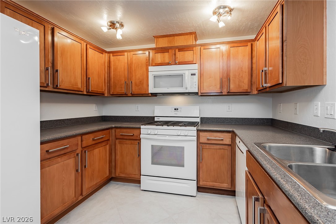 6868 Sky Pointe Drive 1084 Las Vegas NV 89131