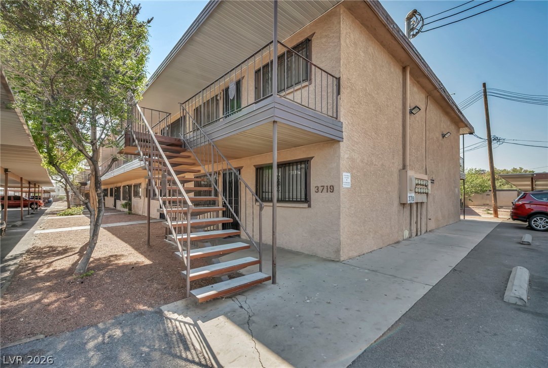 3719 Hazelwood Street 16 Las Vegas NV 89119
