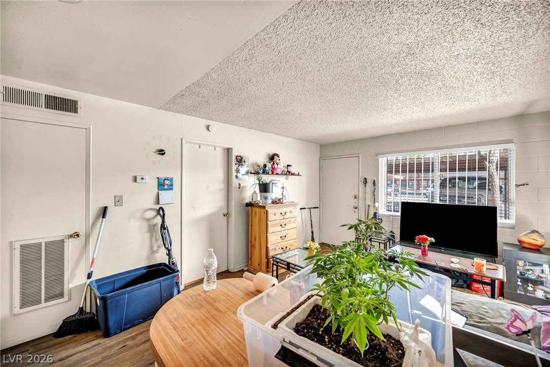 3719 Hazelwood Street 16 Las Vegas NV 89119