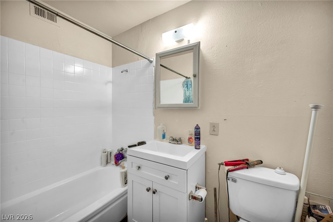 3719 Hazelwood Street 16 Las Vegas NV 89119