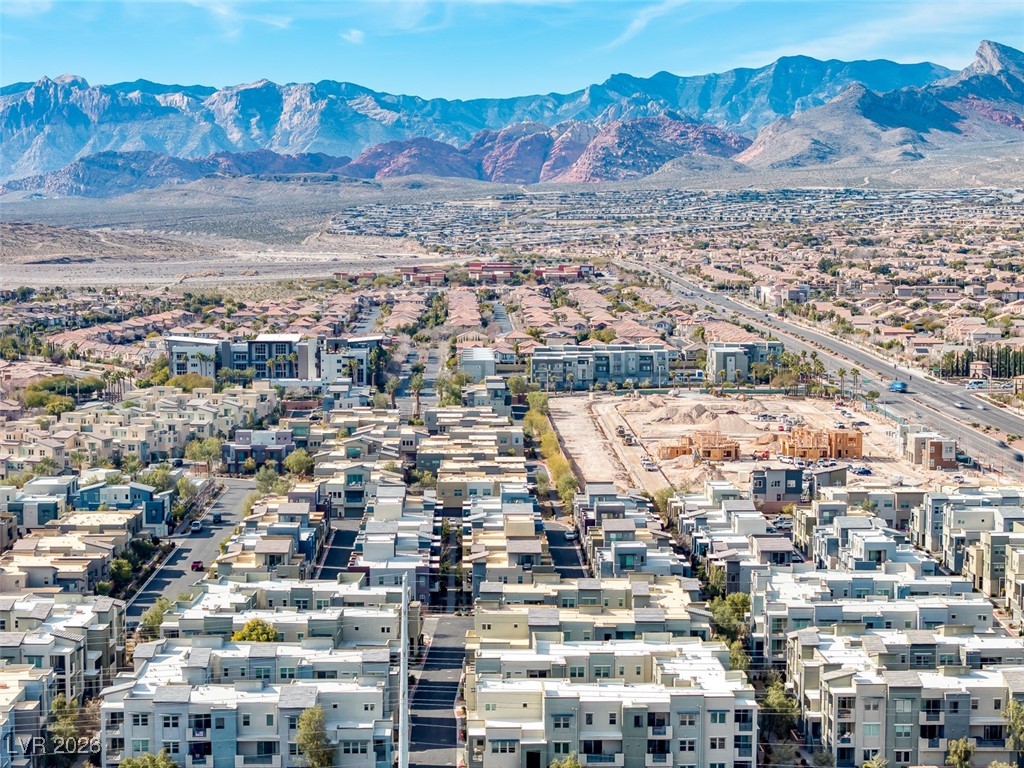 11256 Rainbow Peak Avenue 208 Las Vegas NV 89135