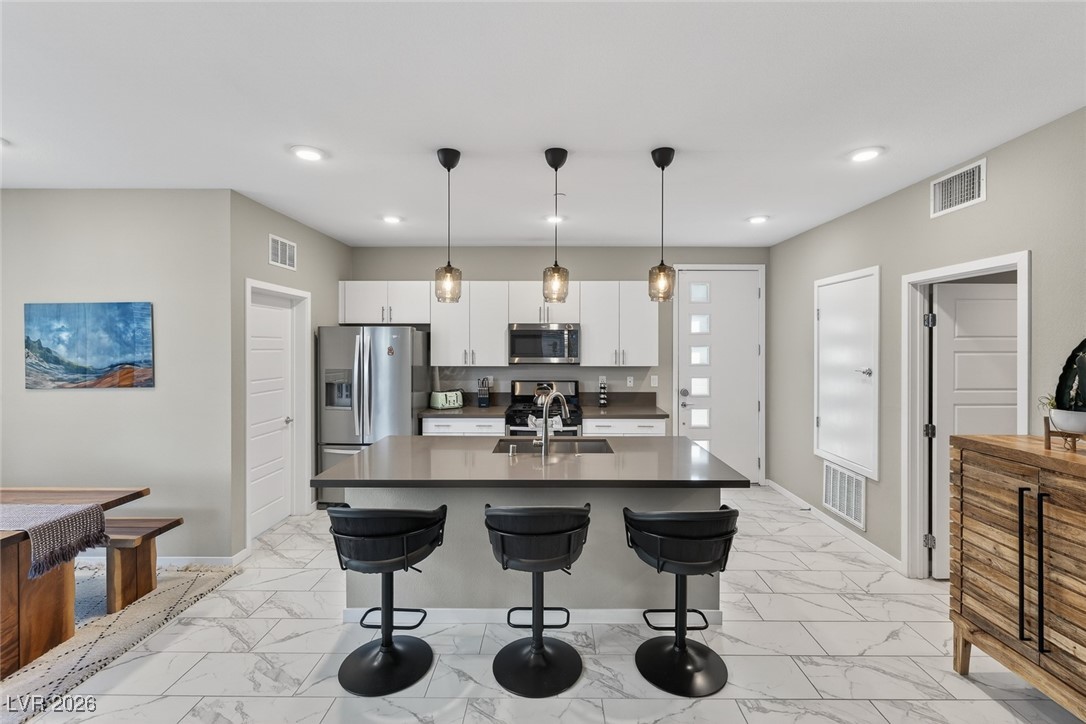 11256 Rainbow Peak Avenue 208 Las Vegas NV 89135