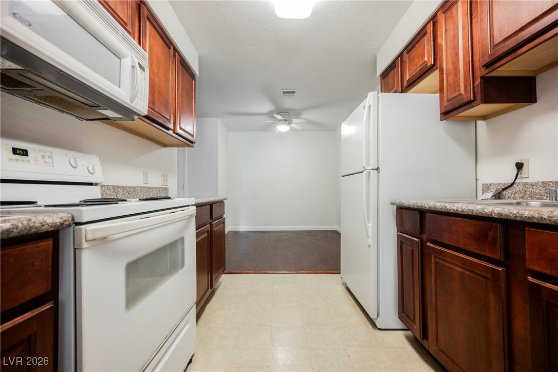 2606 South Durango Drive 128 Las Vegas NV 89117
