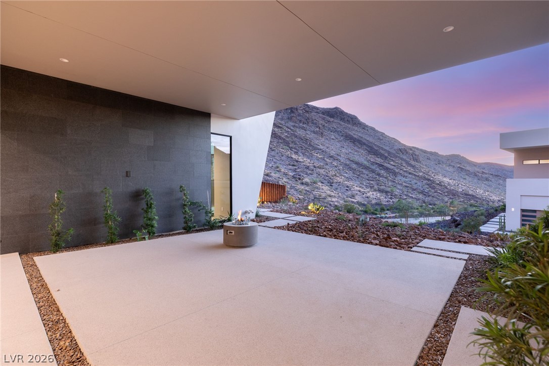 4 Harlow View Court 17 Henderson NV 89012