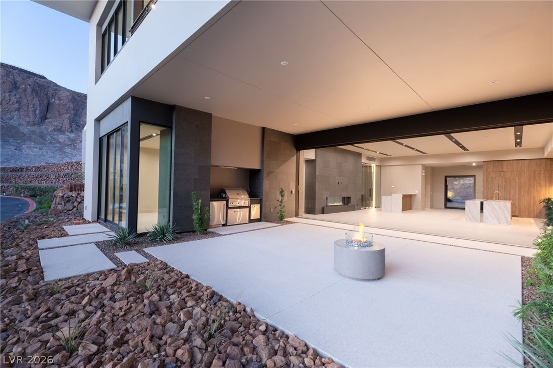 4 Harlow View Court 17 Henderson NV 89012