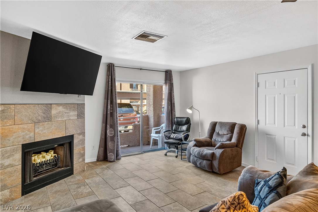 2232 Aspen Mirror Way 102 Laughlin NV 89029