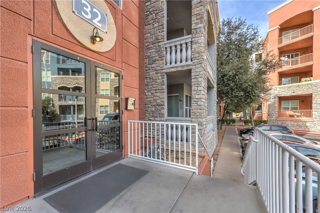 32 East Serene Avenue 319 Las Vegas NV 89123