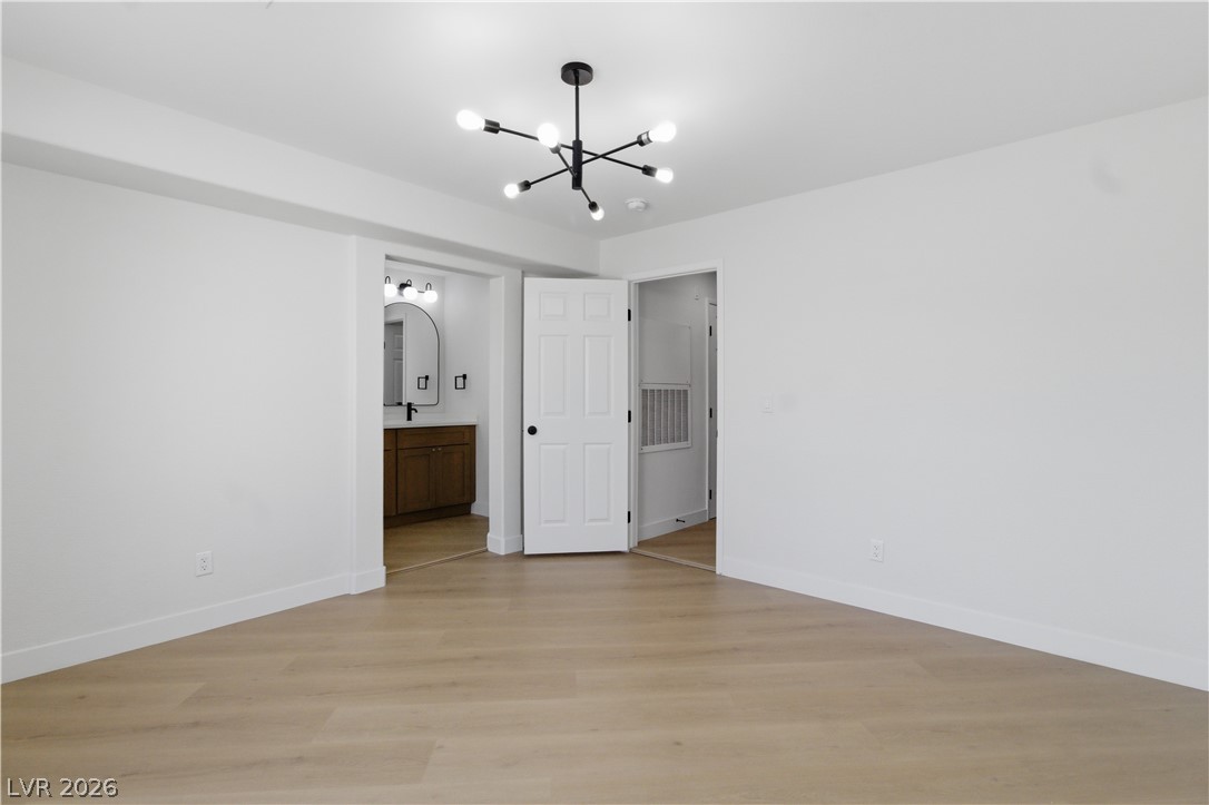 1501 Linnbaker Lane 202 Las Vegas NV 89110
