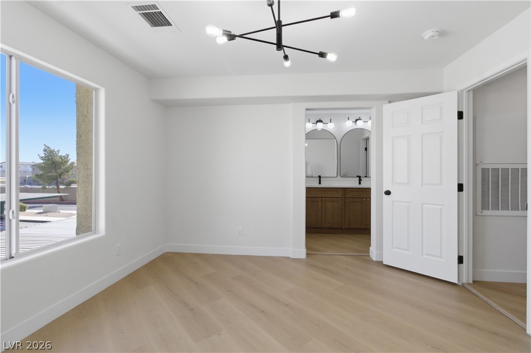 1501 Linnbaker Lane 202 Las Vegas NV 89110