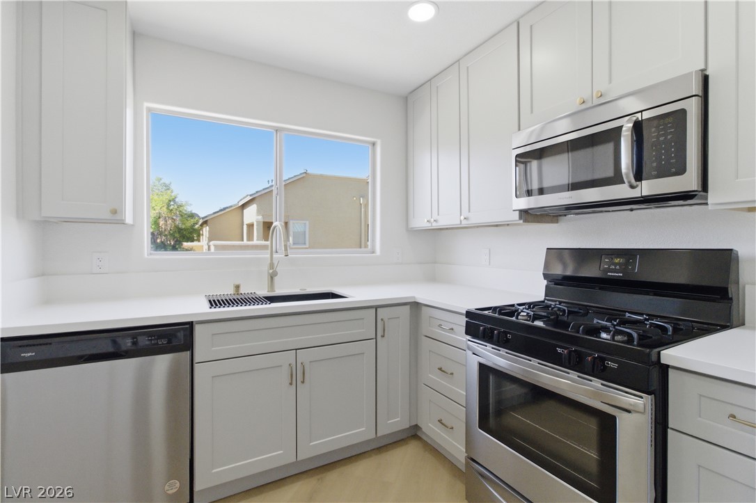 1501 Linnbaker Lane 202 Las Vegas NV 89110