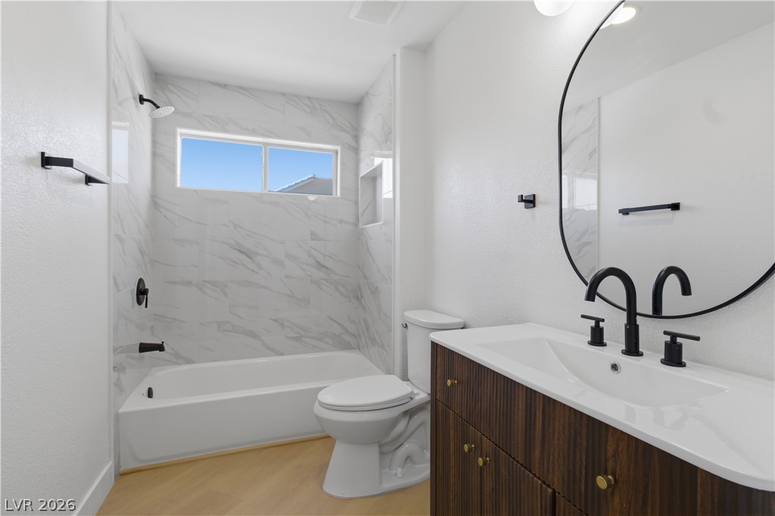 1501 Linnbaker Lane 202 Las Vegas NV 89110