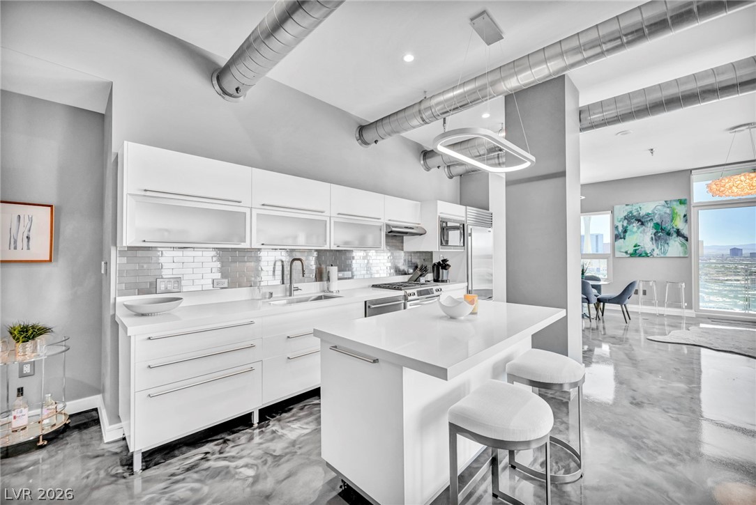200 Hoover Avenue 1803 Las Vegas NV 89101