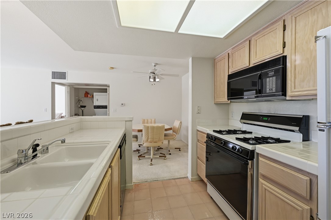 1908 Rio Canyon Court 206 Las Vegas NV 89128