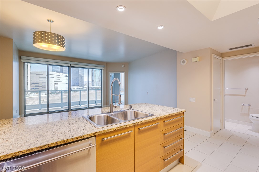 222 Karen Avenue 906 Las Vegas NV 89109