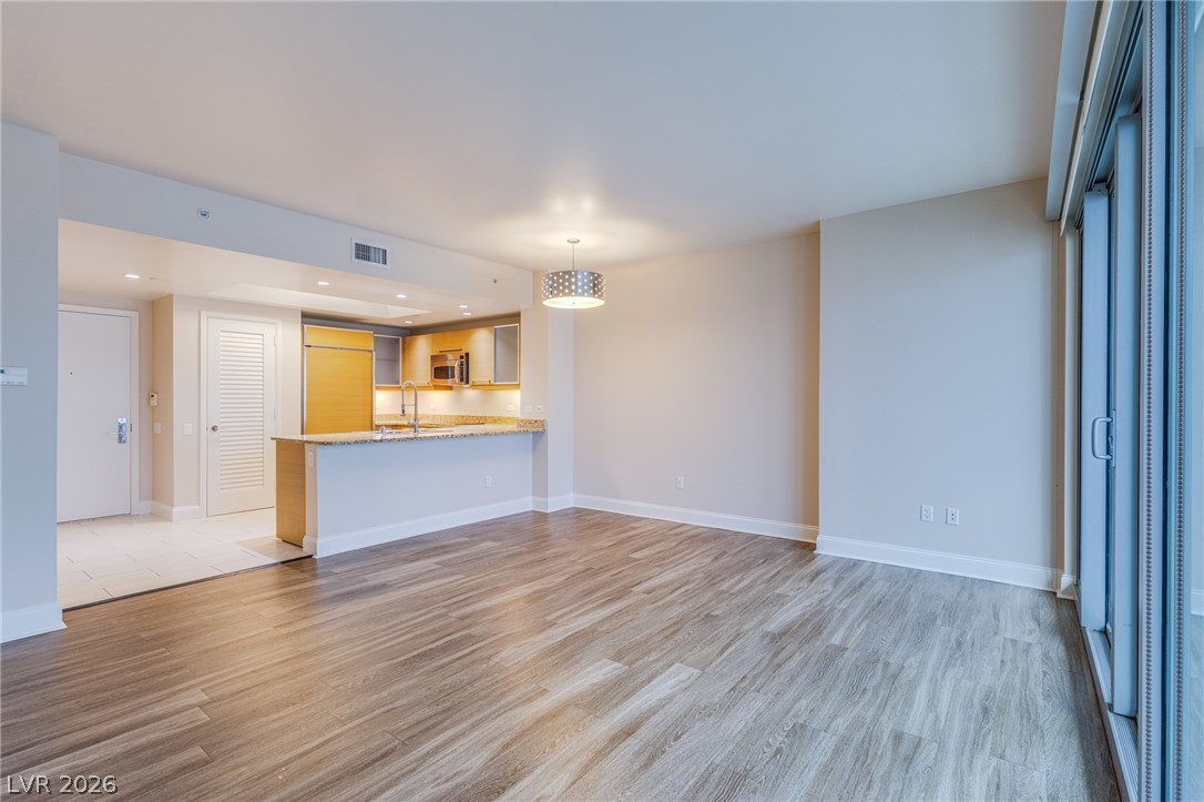 222 Karen Avenue 906 Las Vegas NV 89109