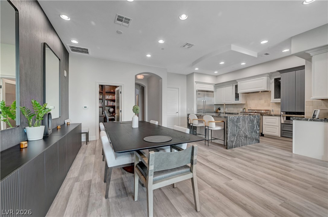9101 Alta Drive 11 Las Vegas NV 89145