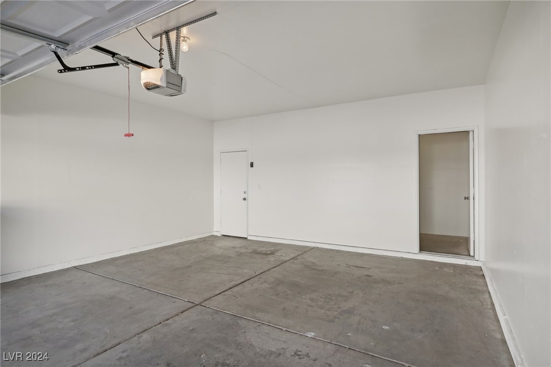 4811 Black Bear Road 201 Las Vegas NV 89149