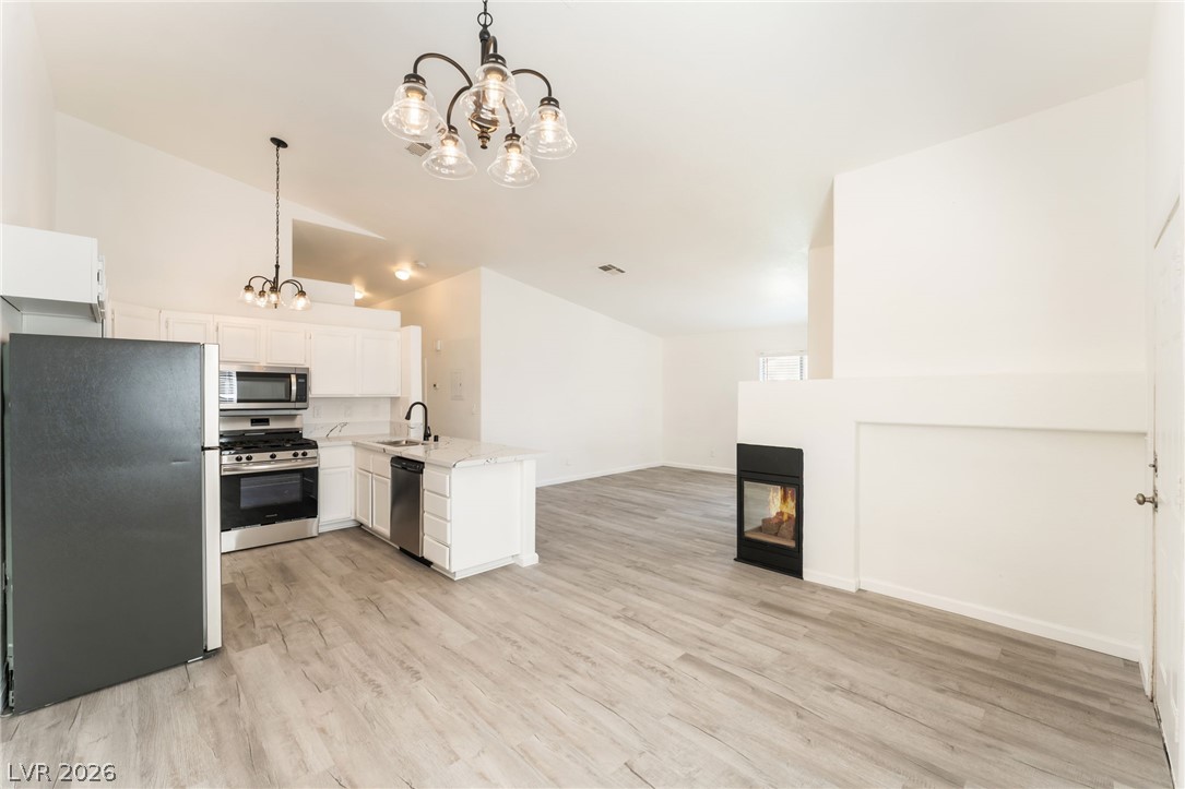 2110 Los Feliz Street 2015 Las Vegas NV 89156