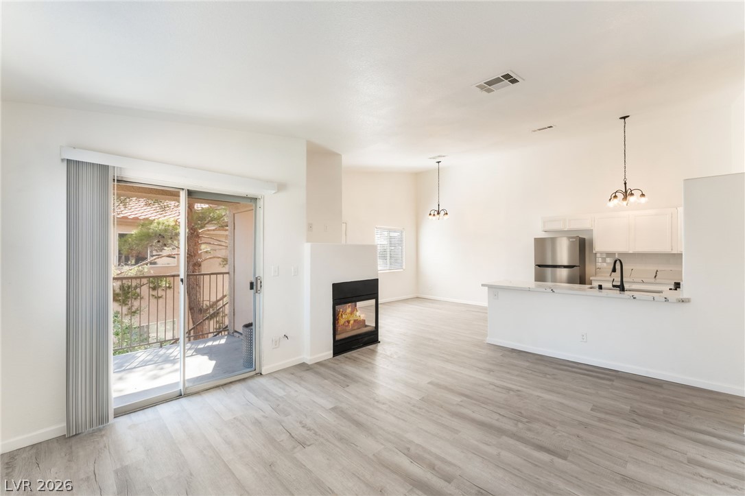 2110 Los Feliz Street 2015 Las Vegas NV 89156